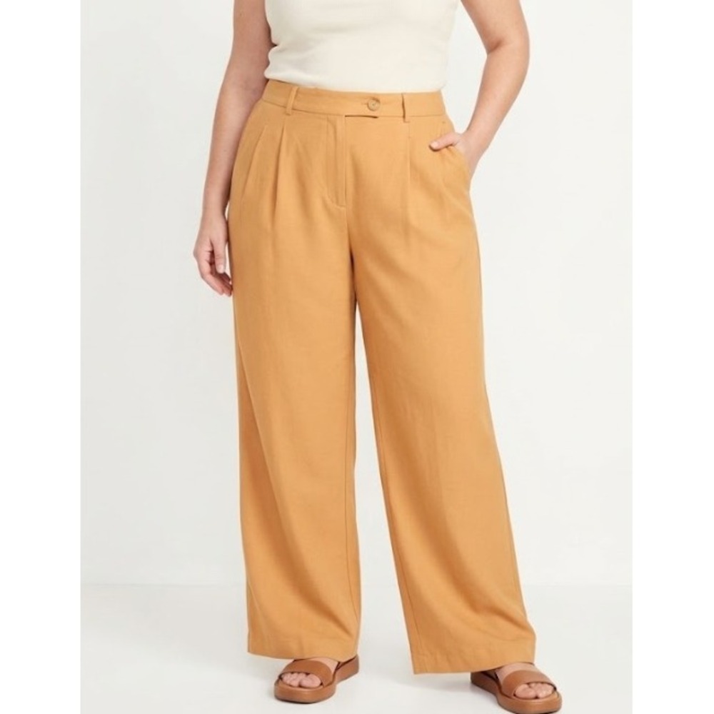 New DKNY Wide Leg Pants size 8 Pleated High Rise Ultra Soft Preppy Office